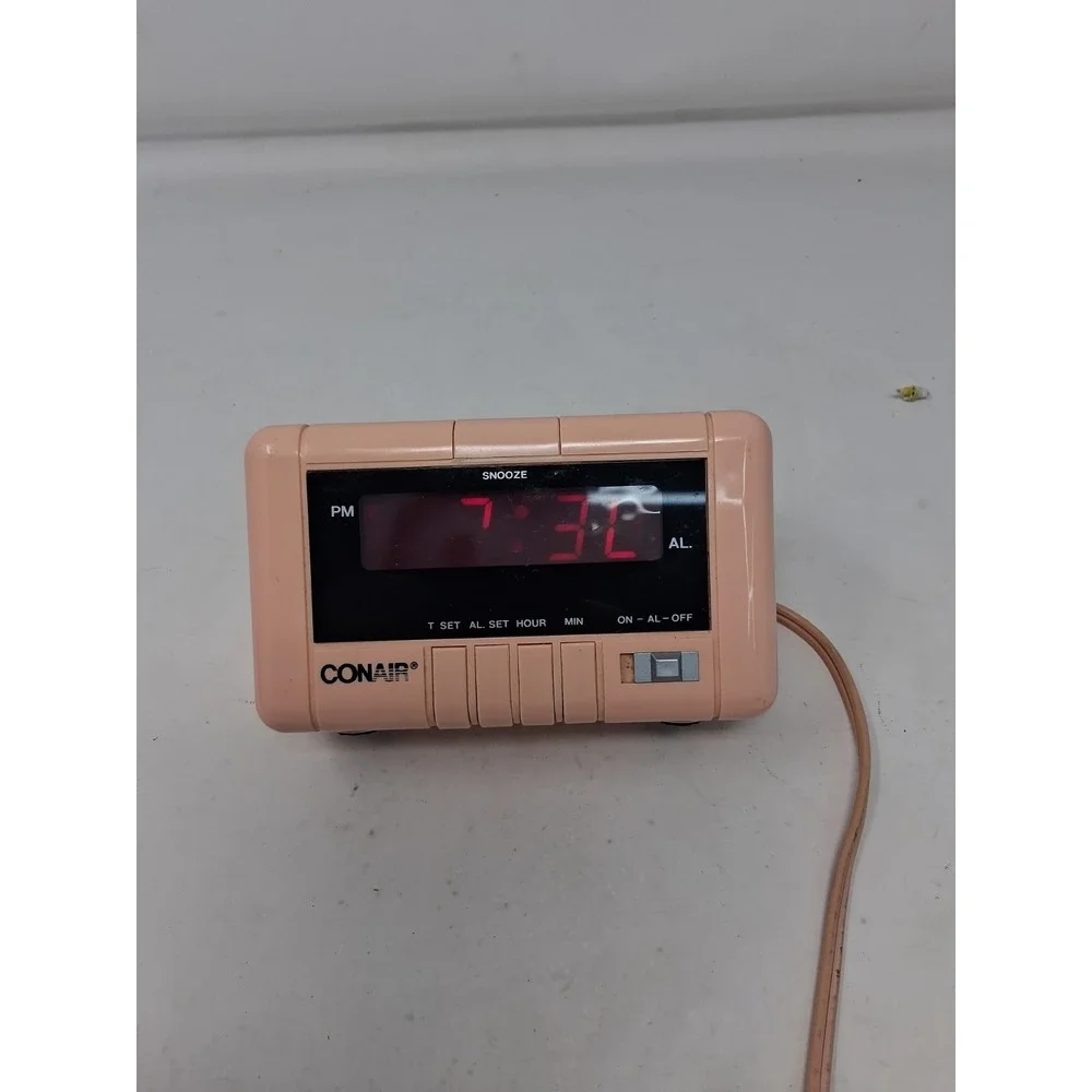 Vintage 80's Conair Kick-Standing Digital Alarm Clock Pink Peach Retro Works